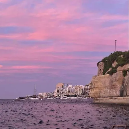 New & Modern 2br Just Off The Seafront By Sf Homes