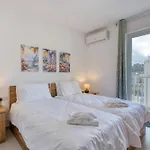 New & Modern 2br Just Off The Seafront By Sf Homes