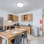 New & Modern 2br Just Off The Seafront By Sf Homes Апартаменты
