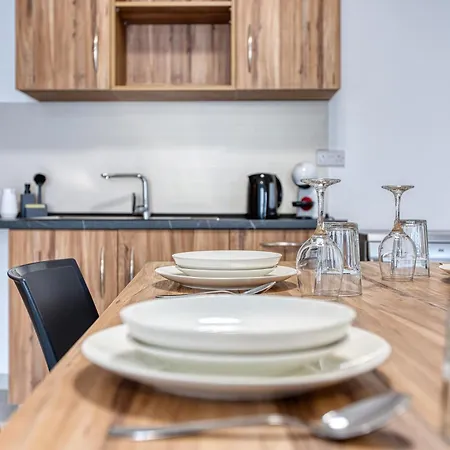 Апартаменты New & Modern 2br Just Off The Seafront By Sf Homes *