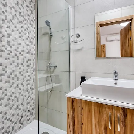 New & Modern 2br Just Off The Seafront By Sf Homes 아파트 *